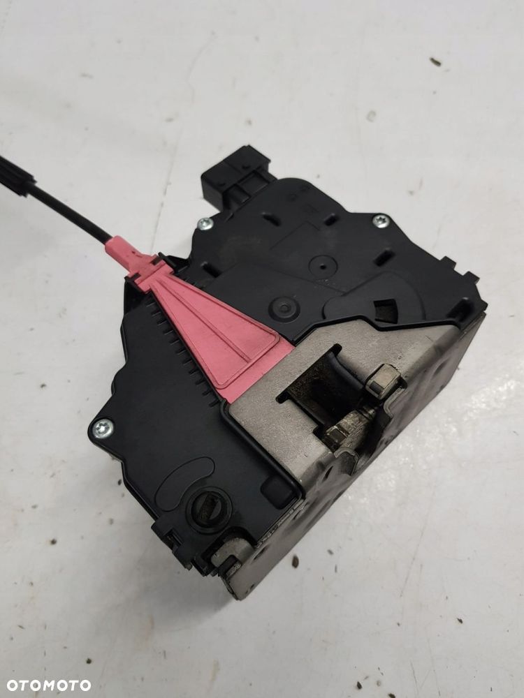 zamek drzwi prawy tył Opel Corsa E - 2