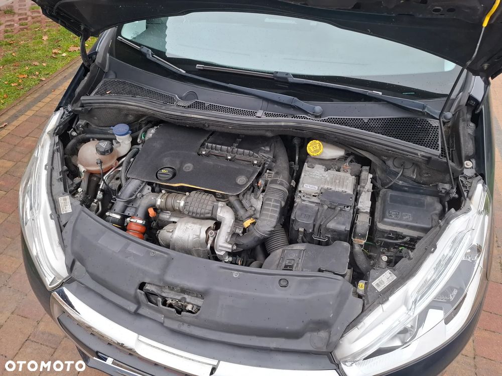 Peugeot 208 Blue-HDi 100 Stop&Start Allure - 26