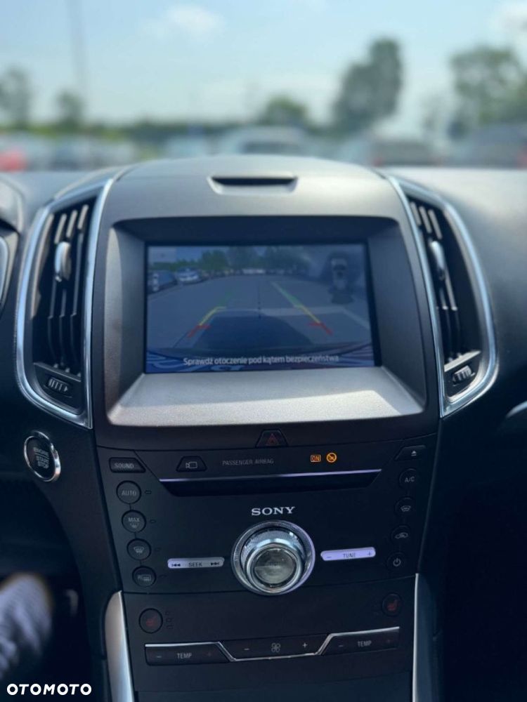 Ford S-Max - 22