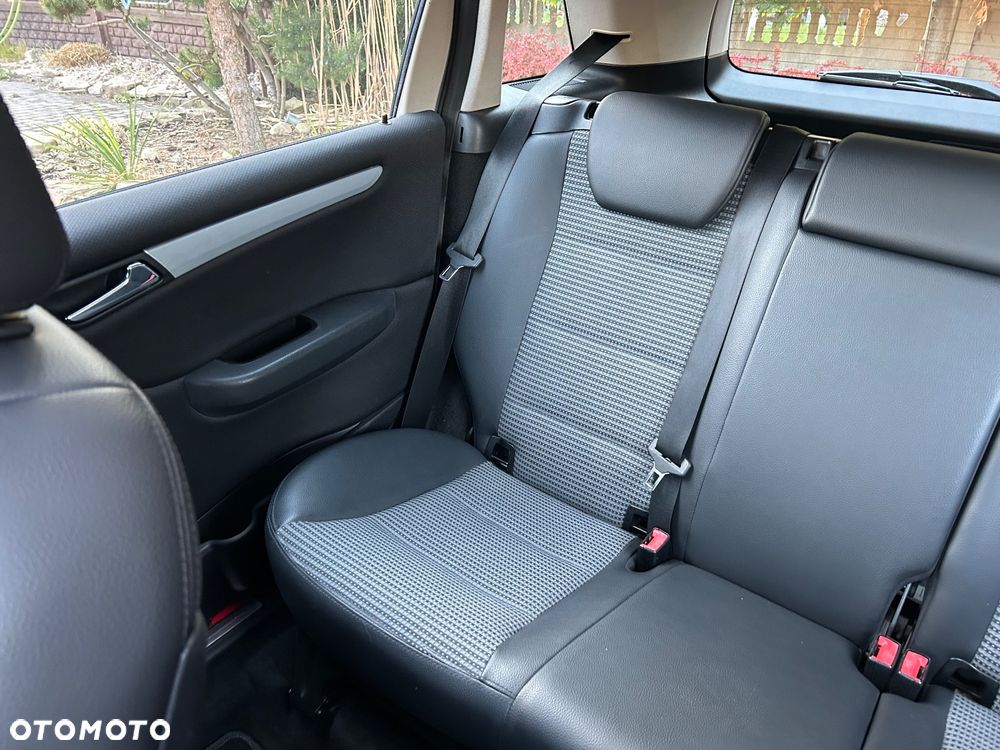 Mercedes-Benz Klasa B - 23