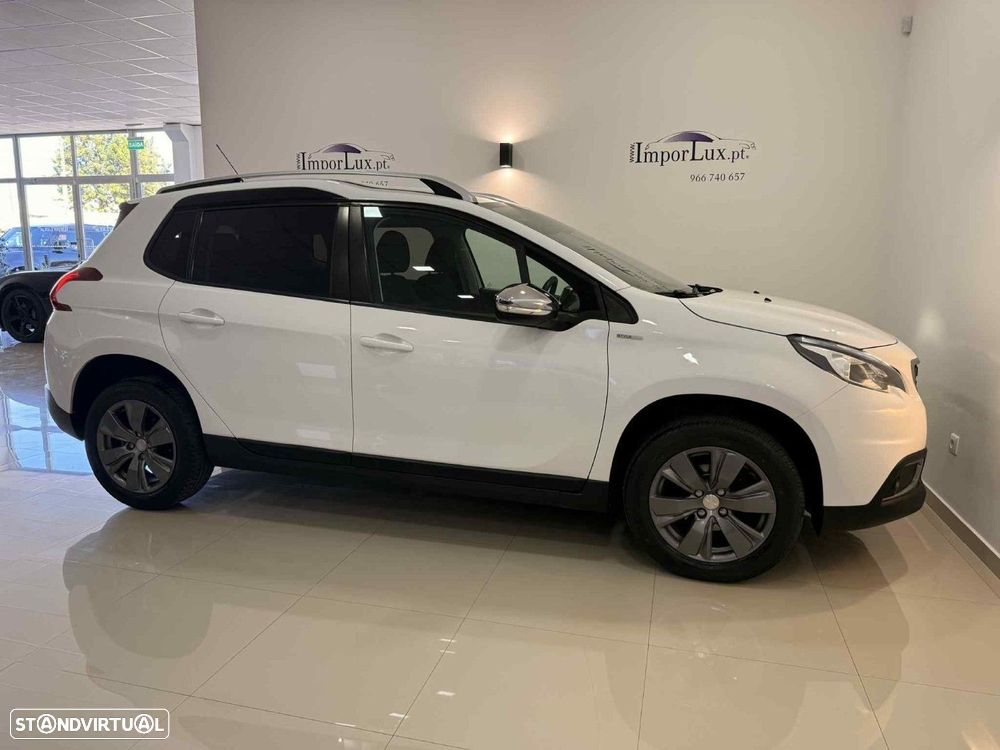 Peugeot 2008 1.2 PureTech Style - 7
