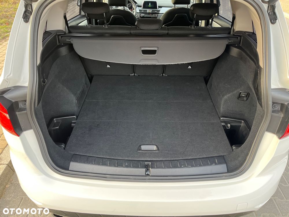 BMW Seria 2 216d GT - 8