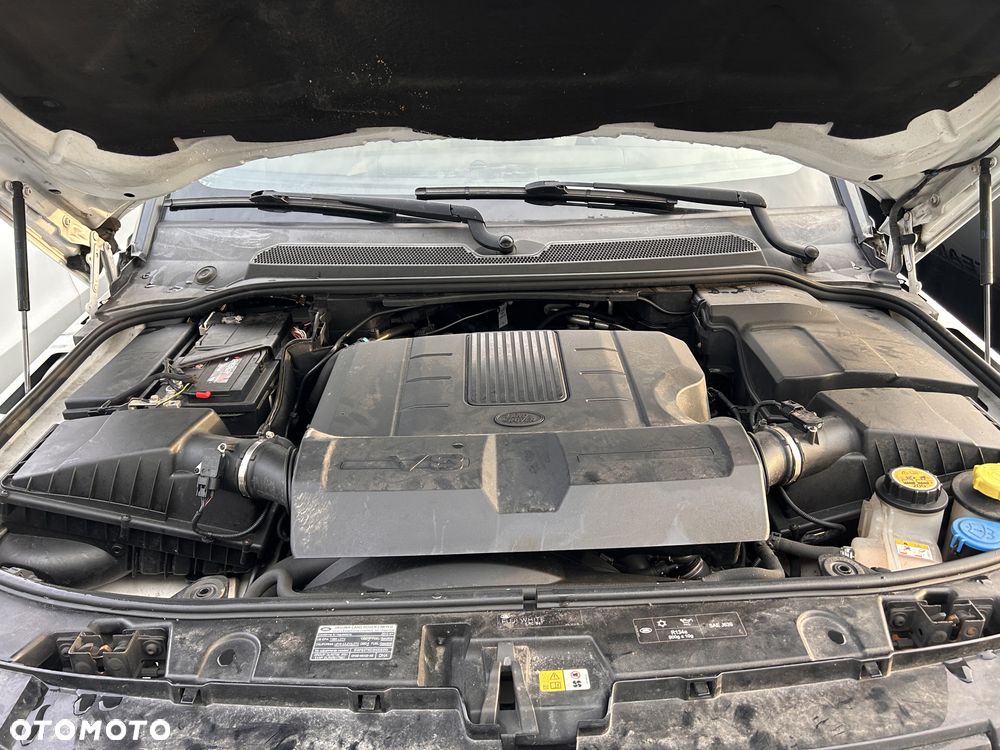 Land Rover Discovery 5.0 V8 HSE - 11