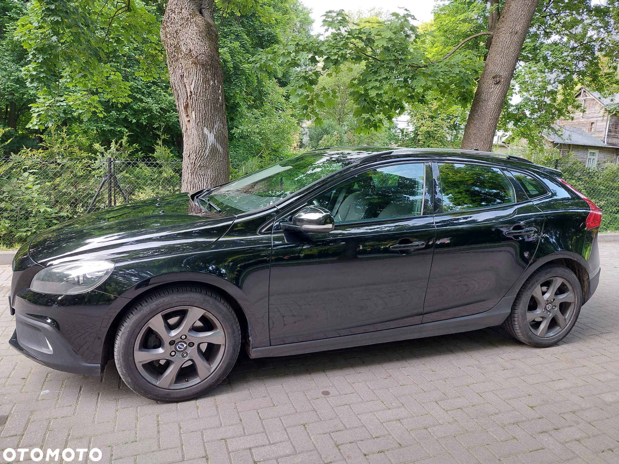 Volvo V40 Cross Country D2 Momentum - 4
