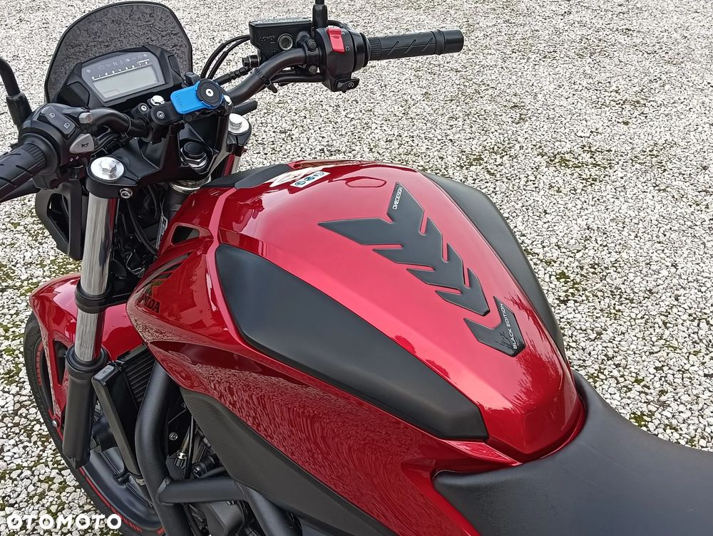 Honda NC - 18