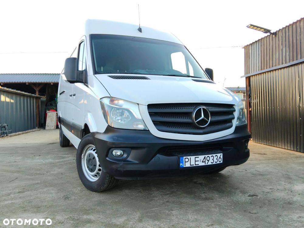 Mercedes-Benz Sprinter - 4