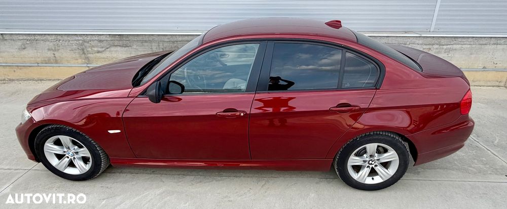 BMW Seria 3 320d DPF Blue Performance Edition Sport - 13