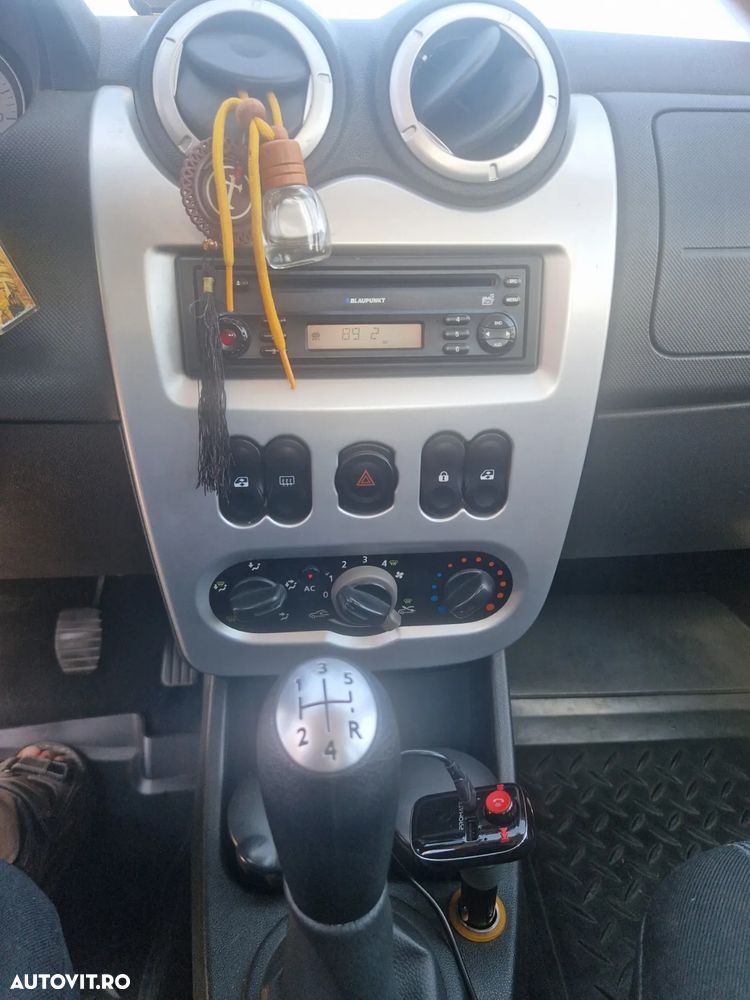 Dacia Logan 1.6 MPI Laureate - 2