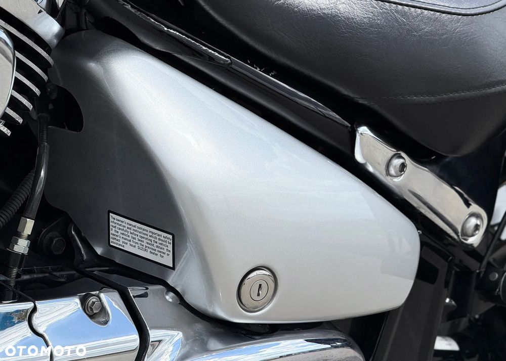Suzuki VL 800 Volusia - Boulevard C50 - 17