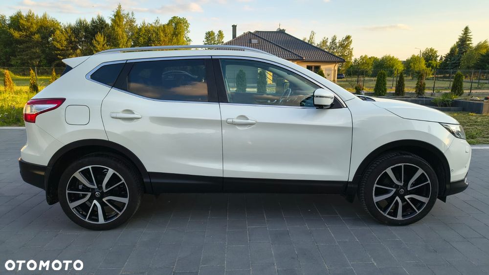 Nissan Qashqai - 2
