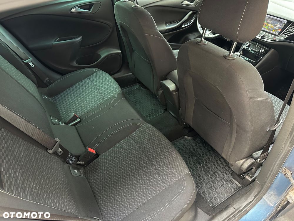 Opel Astra 1.4 T Dynamic S&S - 26