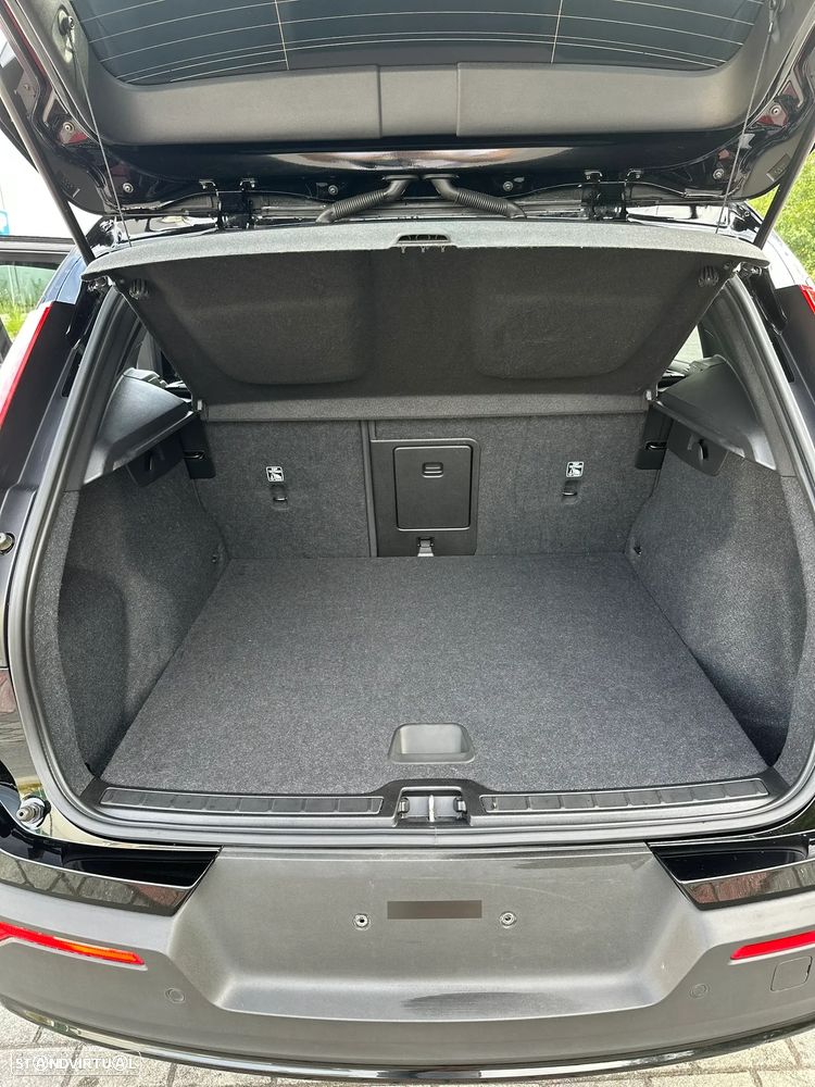 Volvo XC 40 Recharge 69 kWh Single Motor Core - 25