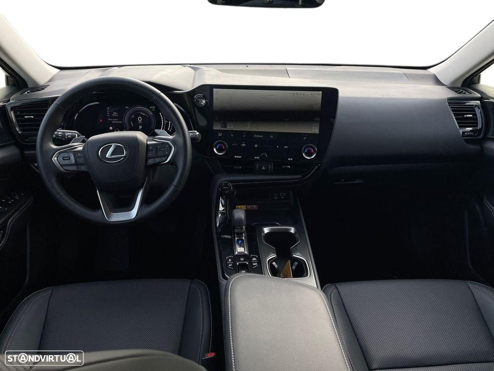 Lexus NX 450h+ Executive - 10