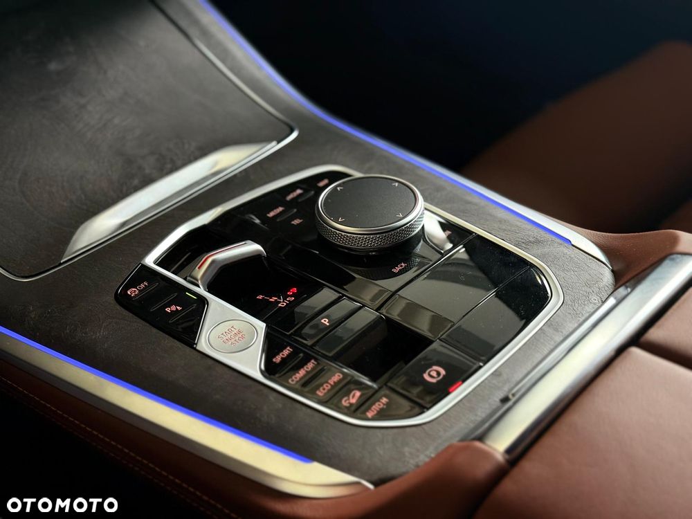 BMW X5 xDrive40d mHEV - 15