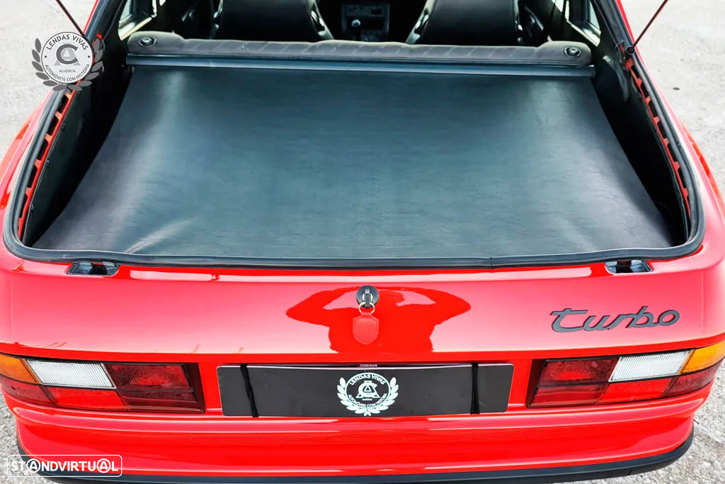 Porsche 944 Turbo S - 27