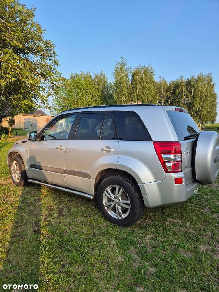 Suzuki Grand Vitara 1.9 DDiS - 4