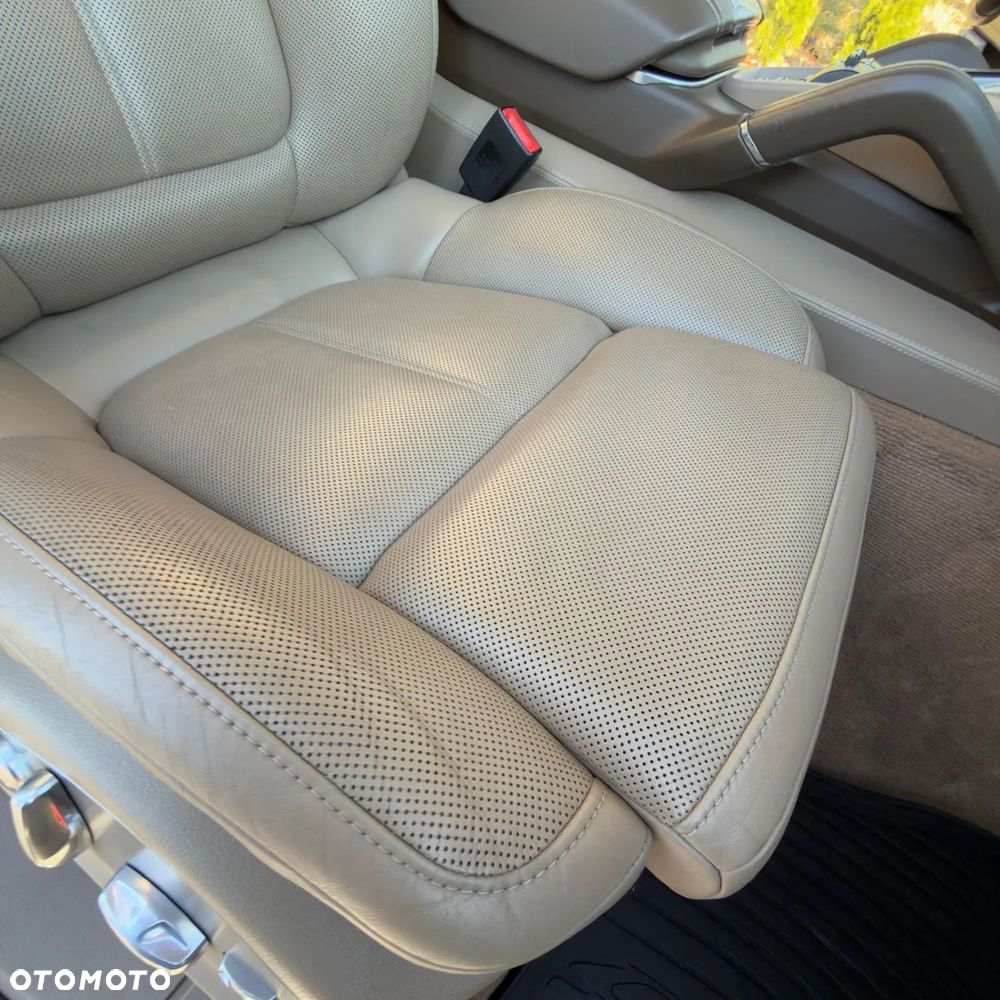 Porsche Cayenne Diesel Platinum Edition - 14