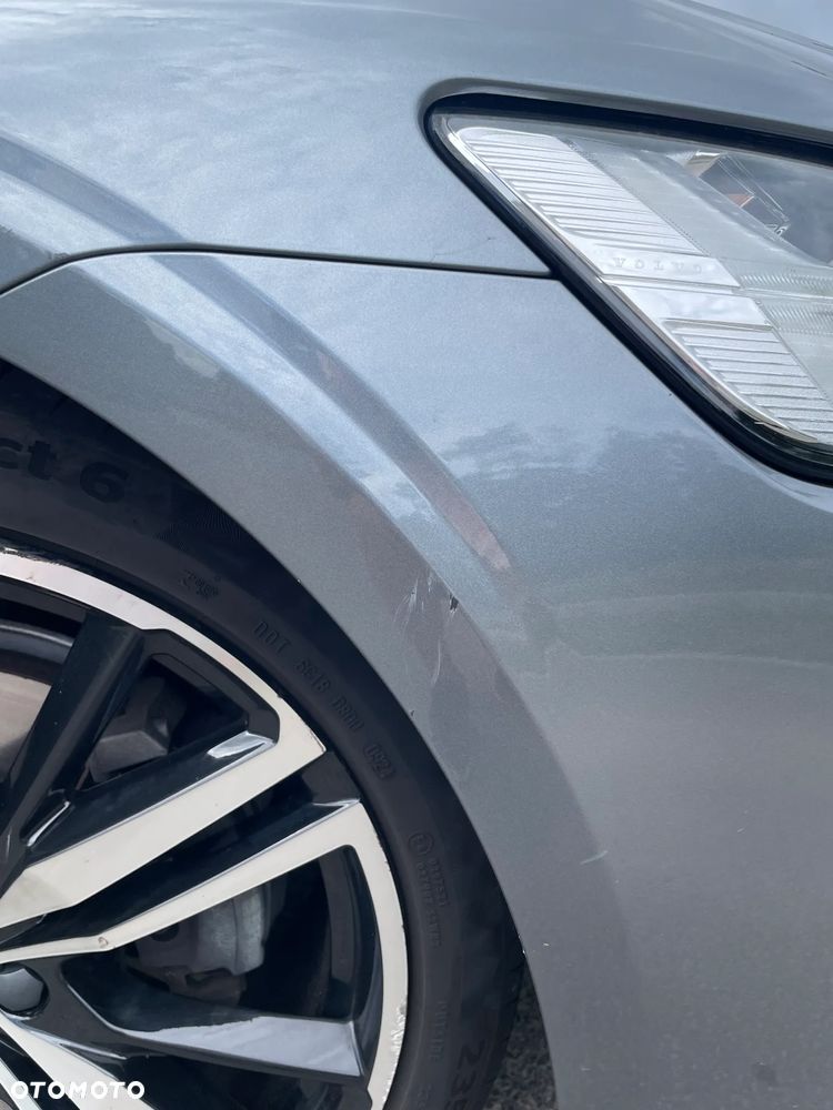 Volvo V60 B4 B R-Design - 13