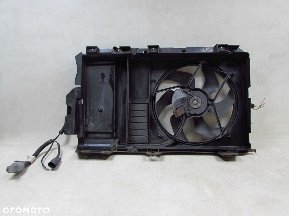 PEUGEOT 406 2.0 HDI WENTYLATOR OBUDOWA 1831404016 - 1