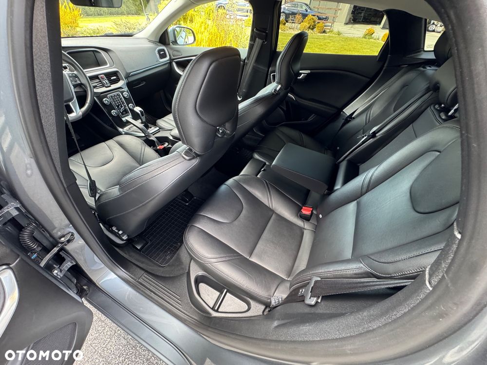 Volvo V40 D2 Summum - 16