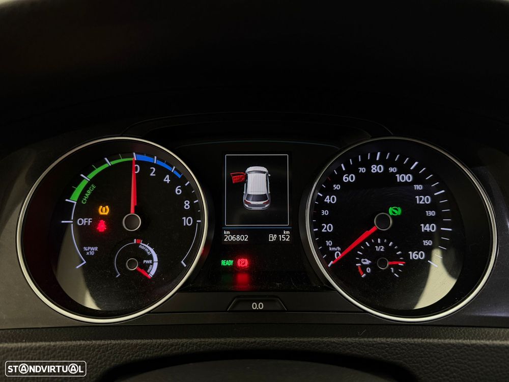 VW e-Golf AC/DC - 11