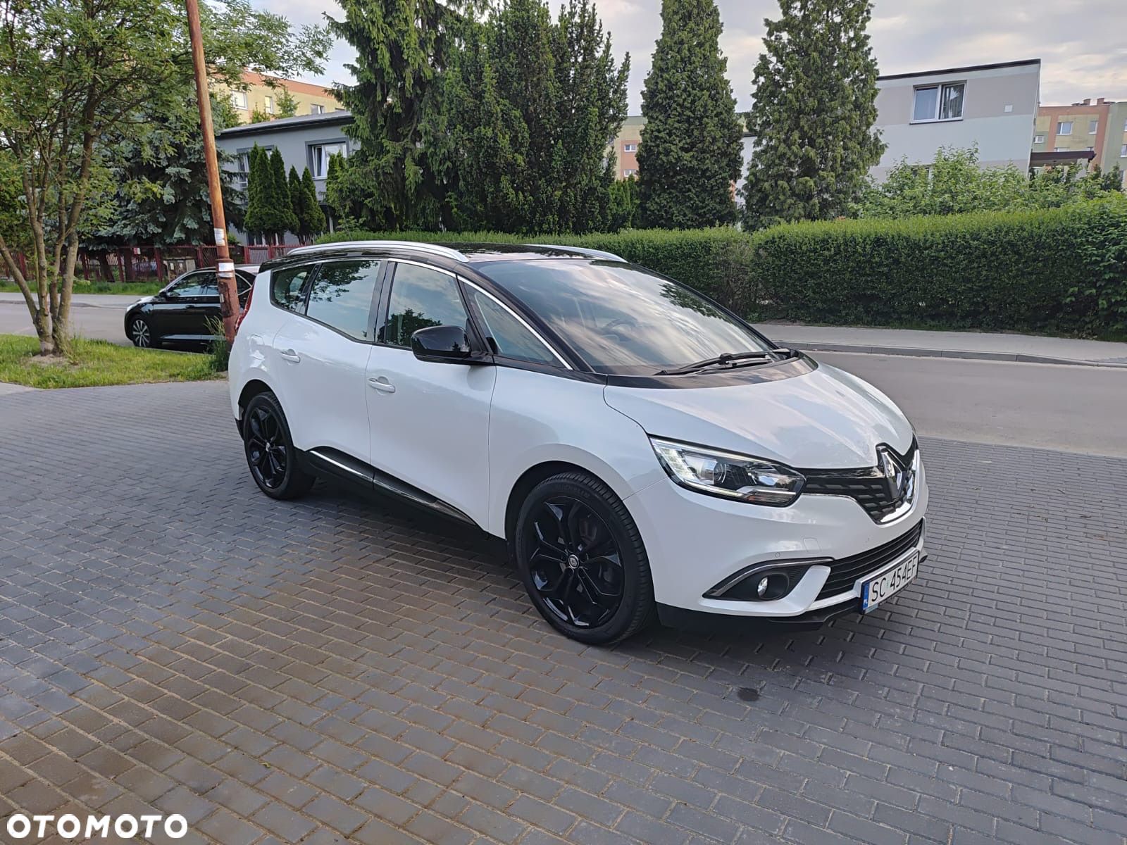 Renault Grand Scenic ENERGY dCi 130 INTENS - 1