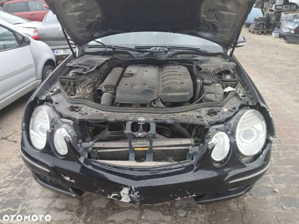 MERCEDES W211 D648961 OM648 silnik skrzynia napęd sanki belka wahacz wahacze zacisk zaciski - 2