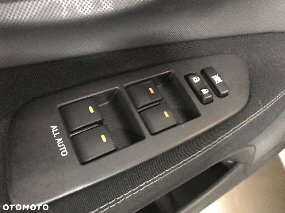 Toyota Auris 1.6 Premium MM - 24