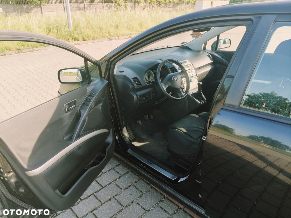 Toyota Corolla Verso 2.0 D-4D - 4