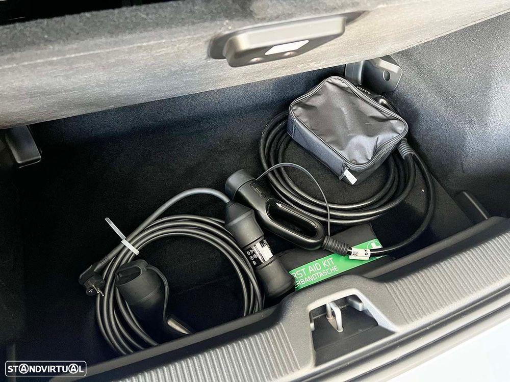 Volvo EX30 69 kWh Single Motor Extended Range Core - 24