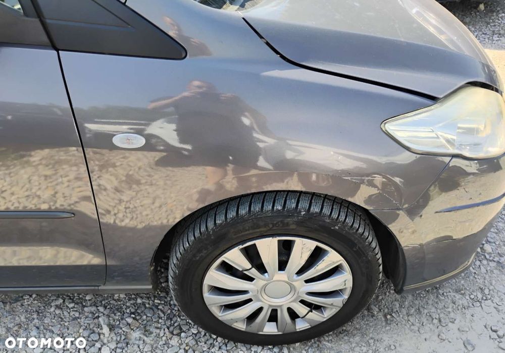 Mazda 5 - 32