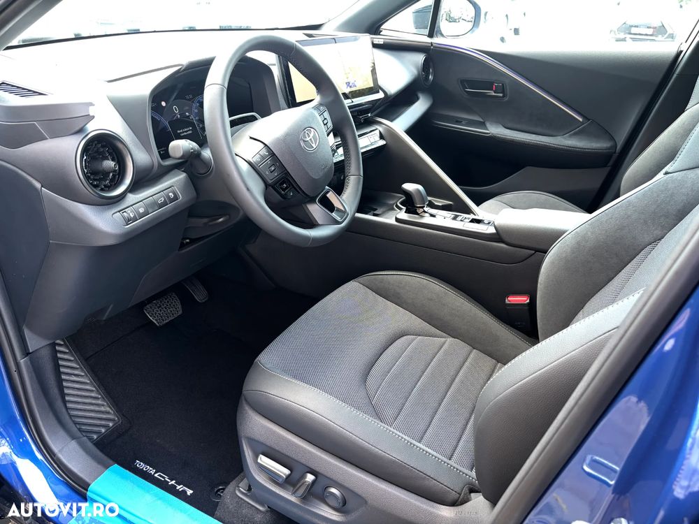 Toyota C-HR - 12