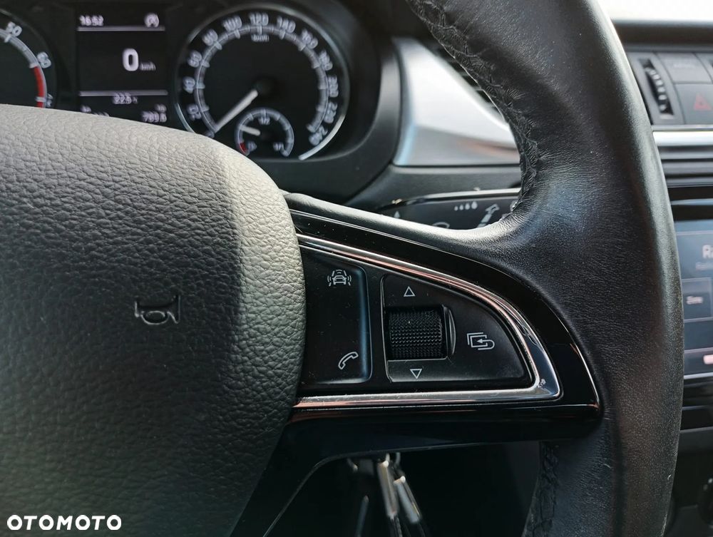 Skoda RAPID 1.0 TSI Ambition - 18