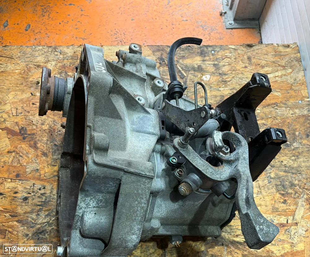 Caixa de Velocidades Seat Ibiza 6L/Skoda Fabia 1.2 12v Ref: JJL - 3