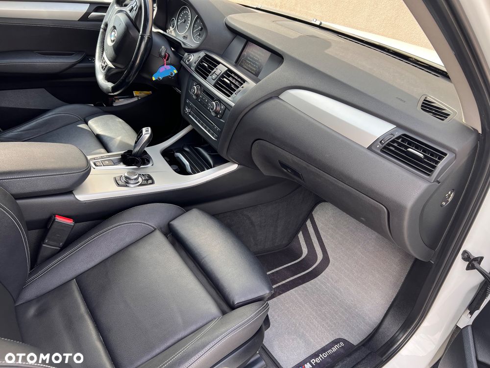 BMW X3 2012 photo 3