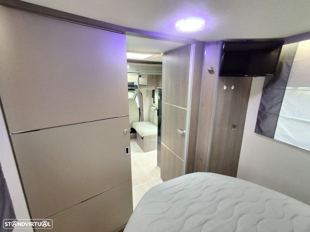 Chausson Titanium Ford Transit - 42
