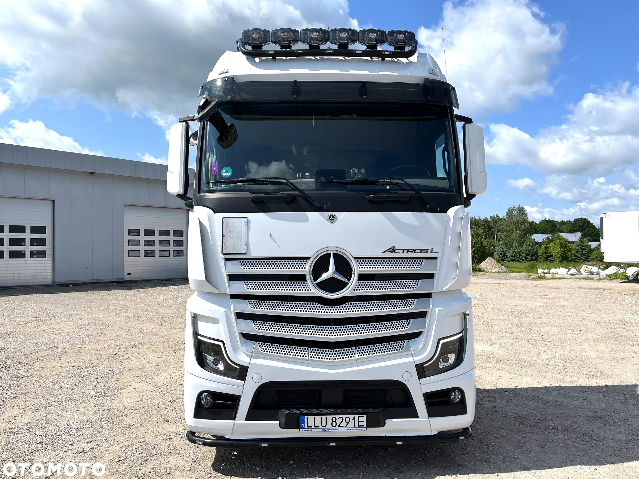 Mercedes-Benz Actros - 9