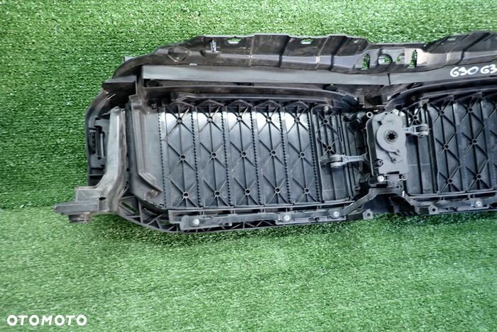 BMW G30 G31 5 LIFT 20- atrapa grill - 8