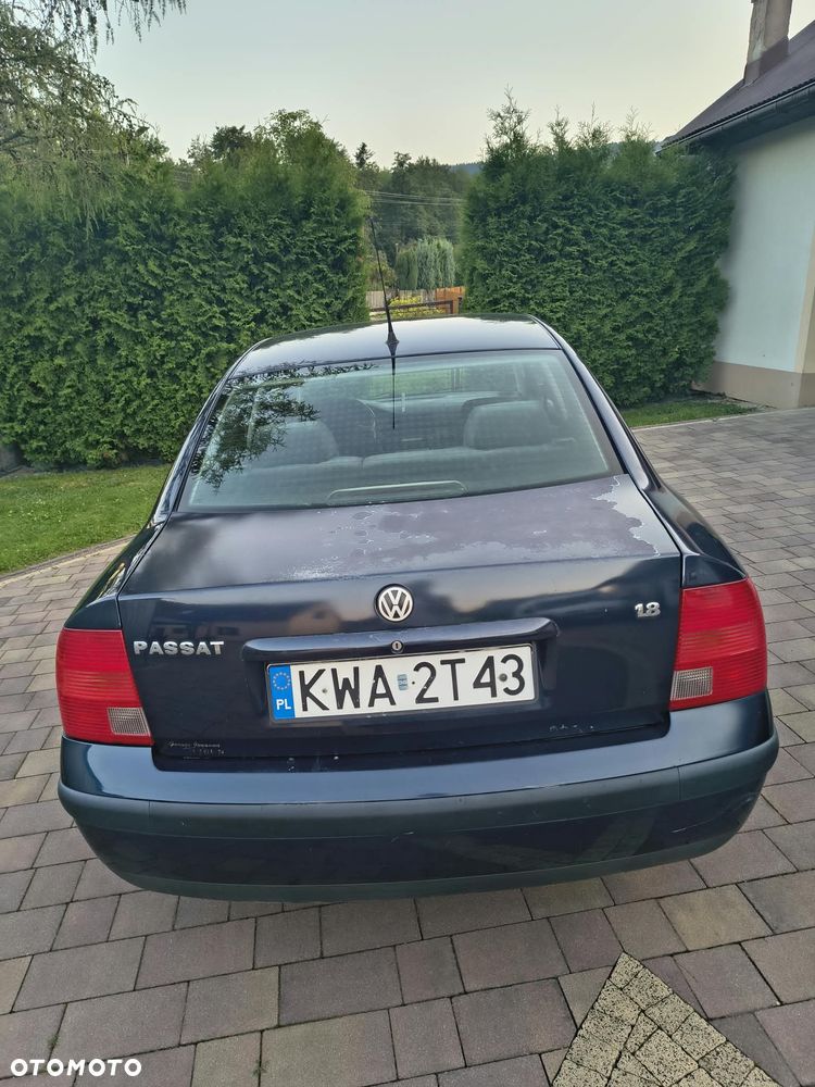 Volkswagen Passat - 5