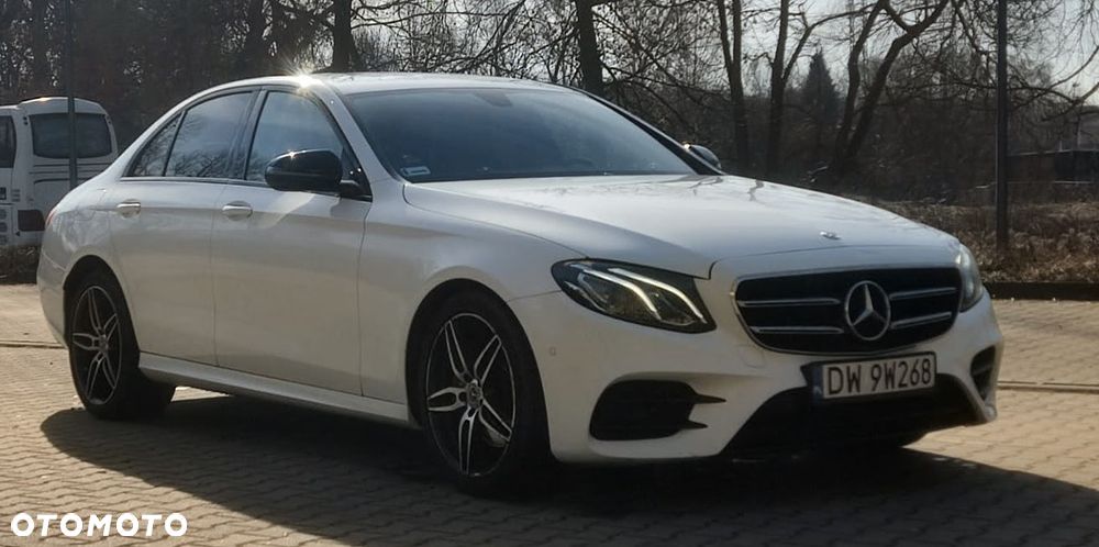Mercedes-Benz Klasa E 220 d 4-Matic 9G-TRONIC - 1