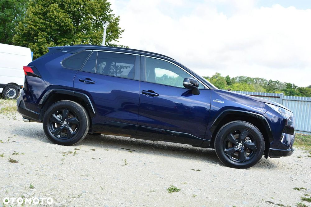 Toyota RAV4 - 9