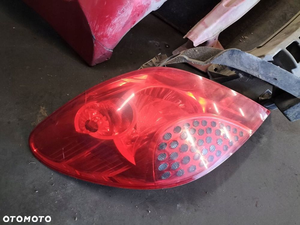 KOMPLETNY TYŁ KLAPA BAGAŻNIKA ZDERZAK TYŁ LAMPY PEUGEOT 207 I EKQD - 2