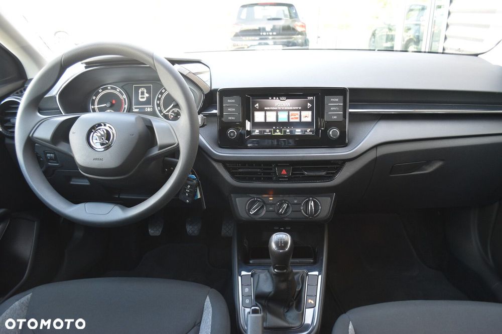 Skoda Fabia - 10