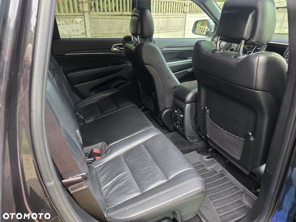 Jeep Grand Cherokee - 11