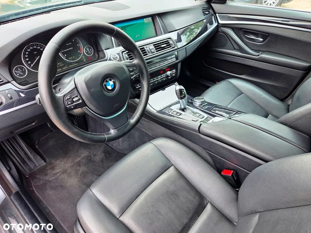 BMW Seria 5 518d Business Edition - 29