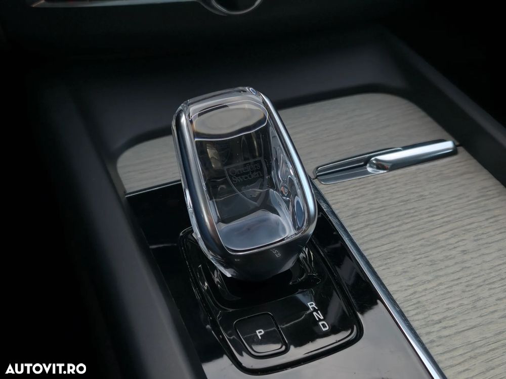 Volvo XC 60 B4 D AWD Geartronic Inscription - 9