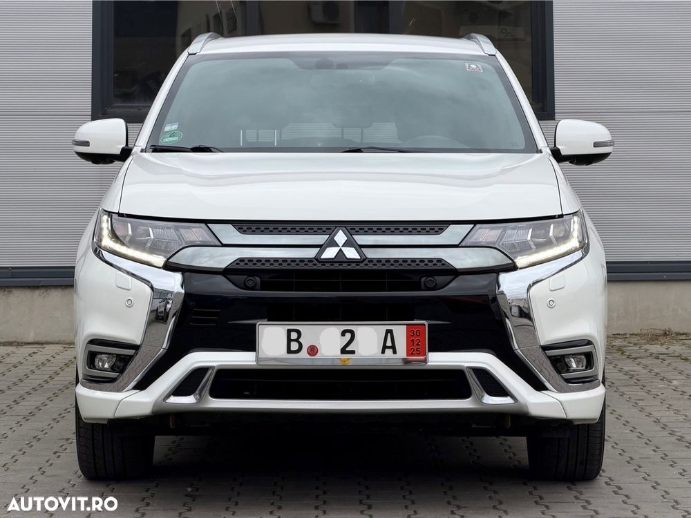 Mitsubishi Outlander - 34