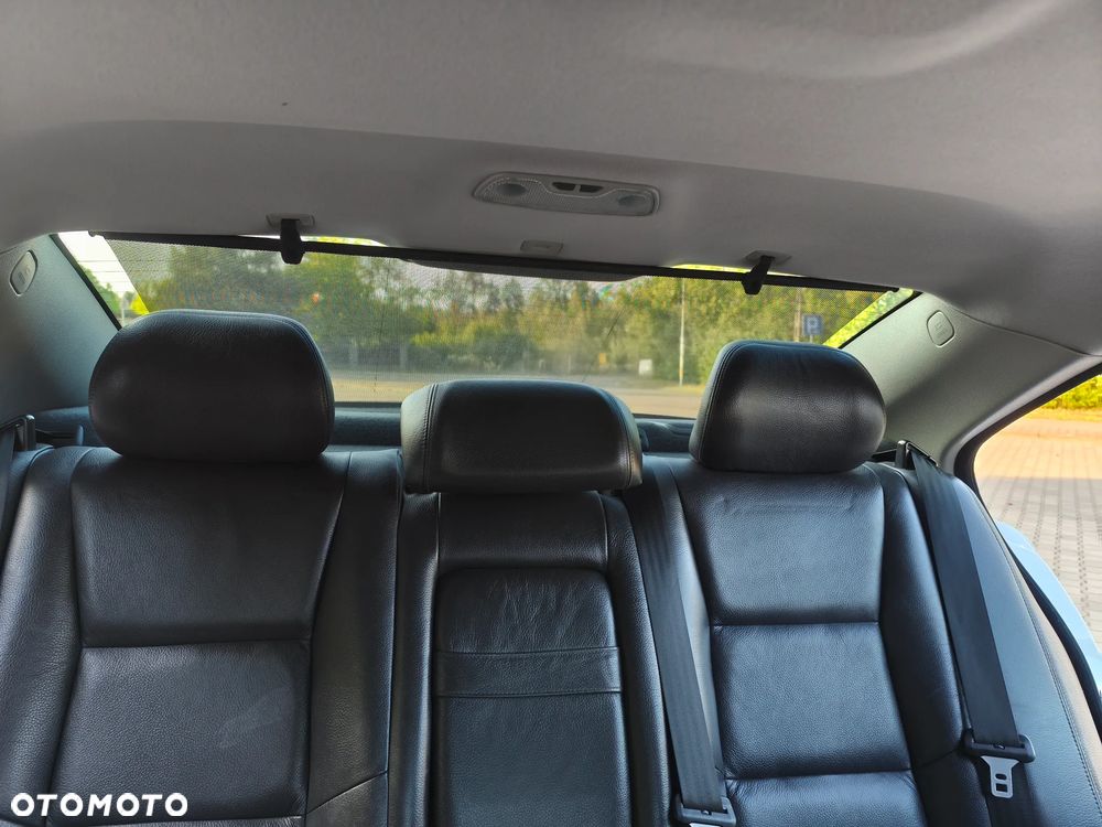 Volvo S60 2.4 Summum - 32