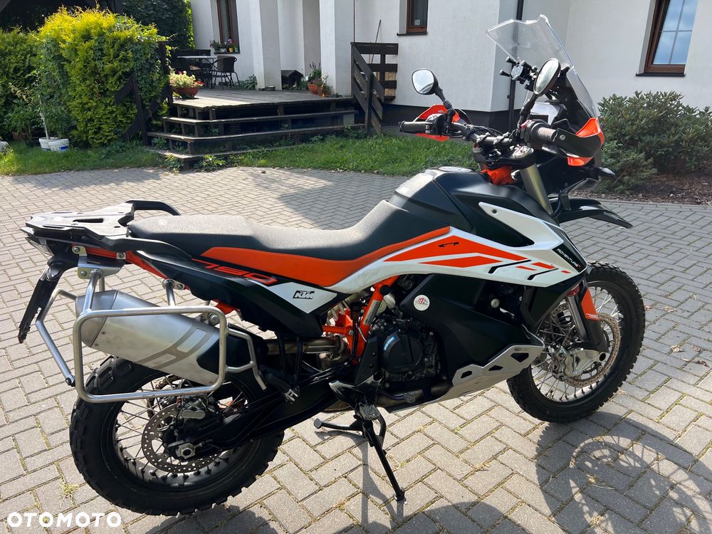 KTM Adventure - 12