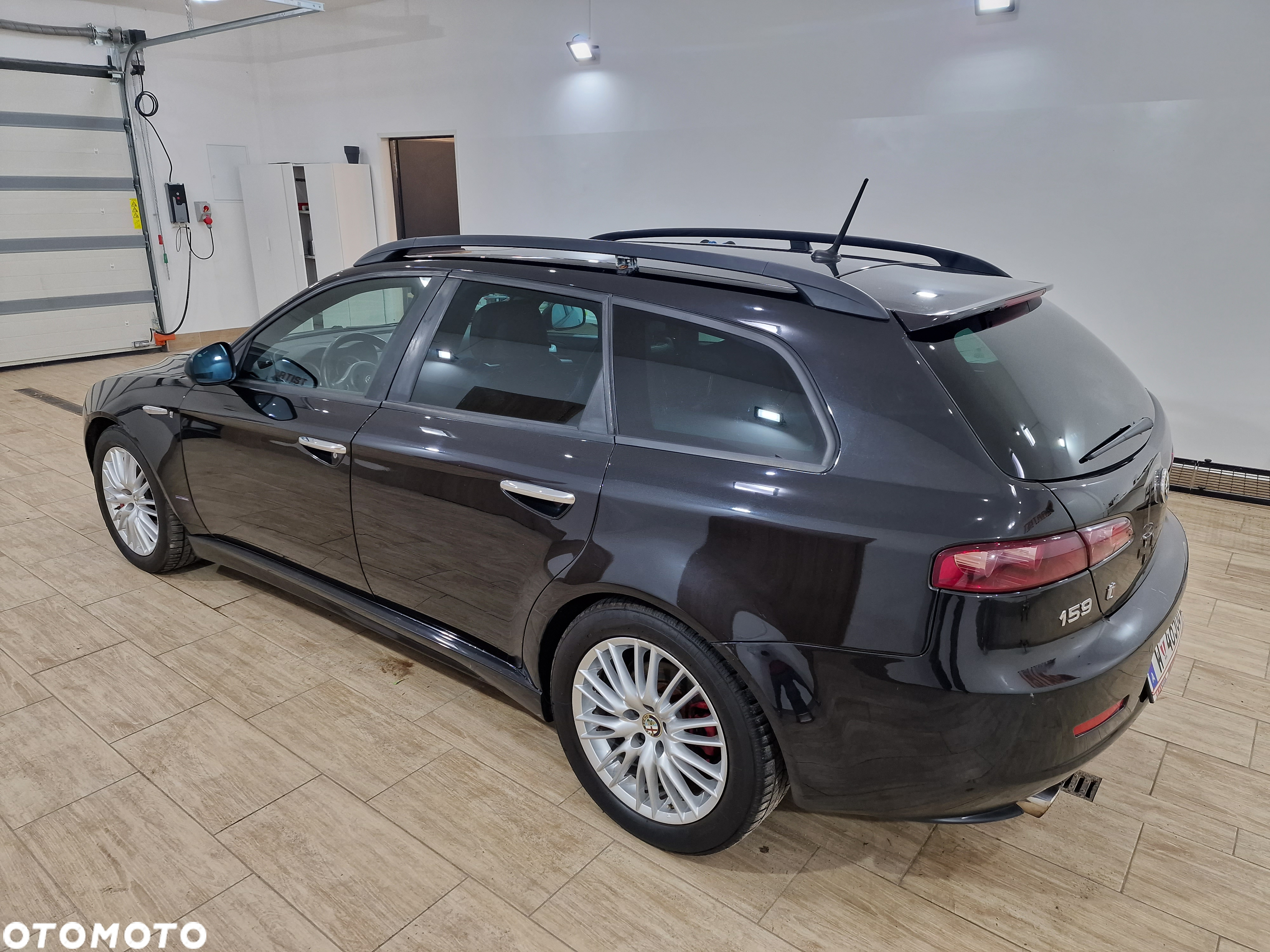 Alfa Romeo 159 1.9JTDM ti - 17